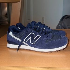 Women’s New Balance 696